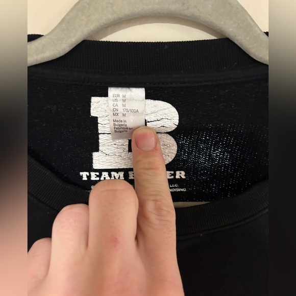 Justin Bieber Team Bieber Stadium Tour Concert Merch Crewneck Sweater Medium Top - Picture 3 of 10